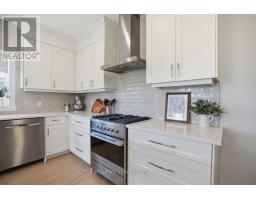 26 THIMBLEWEED DRIVE - 13