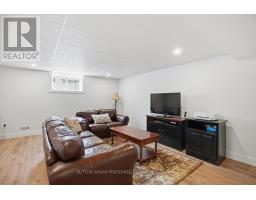 26 THIMBLEWEED DRIVE - 27