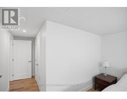 26 THIMBLEWEED DRIVE - 32