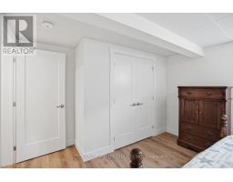 26 THIMBLEWEED DRIVE - 34