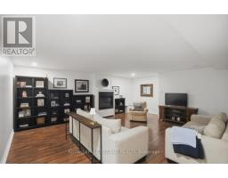 42 MAPLETON PLACE - 34