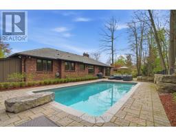 42 MAPLETON PLACE - 42