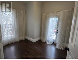 11 MAPLE STREET W - 11