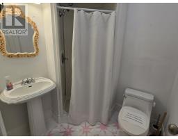 11 MAPLE STREET W - 22
