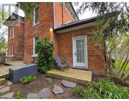 11 MAPLE STREET W - 23