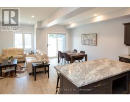 21 - 275 JAMES STREET - 12