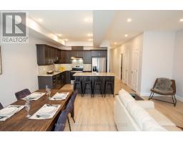 21 - 275 JAMES STREET - 14