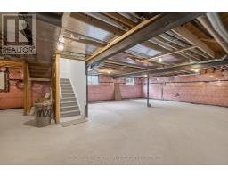 60 MOONLIGHT COURT - 20