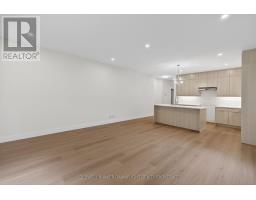 60 MOONLIGHT COURT - 6