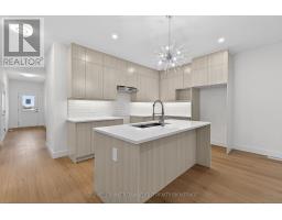 60 MOONLIGHT COURT - 7