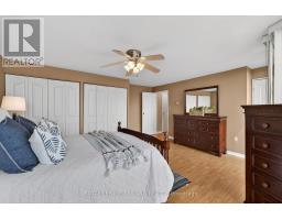810 - 127 BELMONT DRIVE - 25