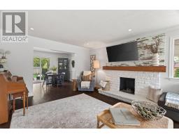 583 OAKRIDGE DRIVE - 14