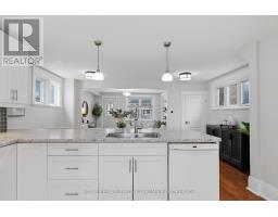 98 BRISCOE STREET E - 19