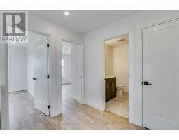No.1 - 235 KENNINGTON WAY - 27