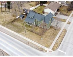 51 HURON ROAD - 25