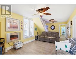 221 MAIN STREET S - 12