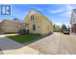 221 MAIN STREET S - 2
