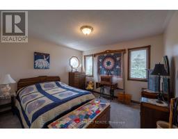 77242 LONDON ROAD - 16
