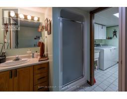 77242 LONDON ROAD - 21