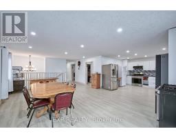 313 JOHN STREET S - 10