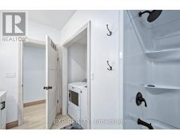 313 JOHN STREET S - 16