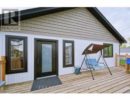 313 JOHN STREET S - 18
