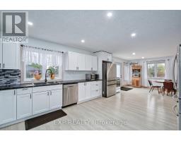 313 JOHN STREET S - 8