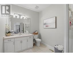 15 - 1040 RIVERSIDE DRIVE - 24