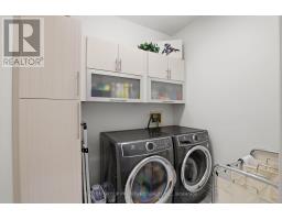 15 - 1040 RIVERSIDE DRIVE - 27