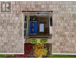15 - 1040 RIVERSIDE DRIVE - 31