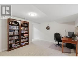 15 - 1040 RIVERSIDE DRIVE - 34