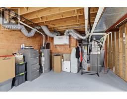 15 - 1040 RIVERSIDE DRIVE - 42