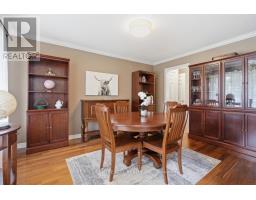 6 TRILLIUM COURT - 18