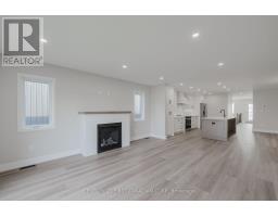 107 VICTORIA STREET E - 17