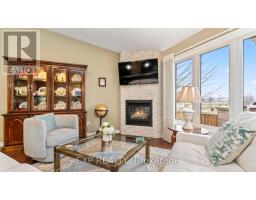 14 - 2100 DENVIEW AVENUE - 10