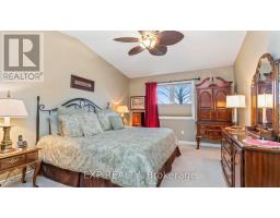 14 - 2100 DENVIEW AVENUE - 22