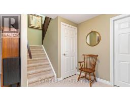 14 - 2100 DENVIEW AVENUE - 26
