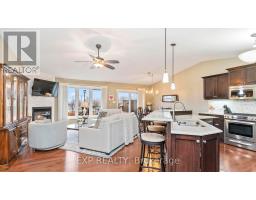 14 - 2100 DENVIEW AVENUE - 7