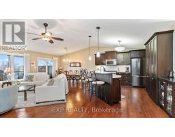 14 - 2100 DENVIEW AVENUE - 8