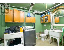 293 MAIN STREET - 40