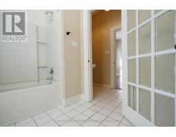 571 DUFFERIN AVENUE - 11