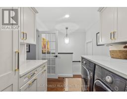43 COMPTON CRESCENT - 32
