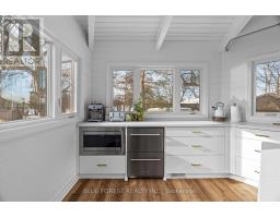 521 UPPER QUEEN STREET - 18