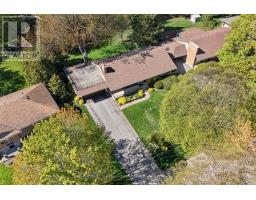 25 REGENCY ROAD - 31