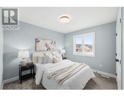 2190 LINKWAY BOULEVARD - 33