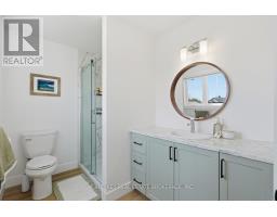 32 HELEN COURT - 27