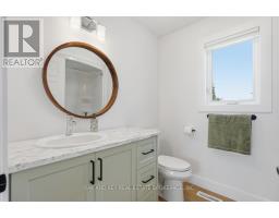32 HELEN COURT - 34