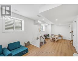32 HELEN COURT - 38