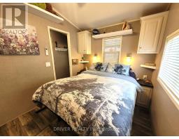 89 - 930 LAKESHORE ROAD - 17