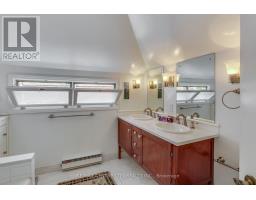 1008 WATERLOO STREET - 28